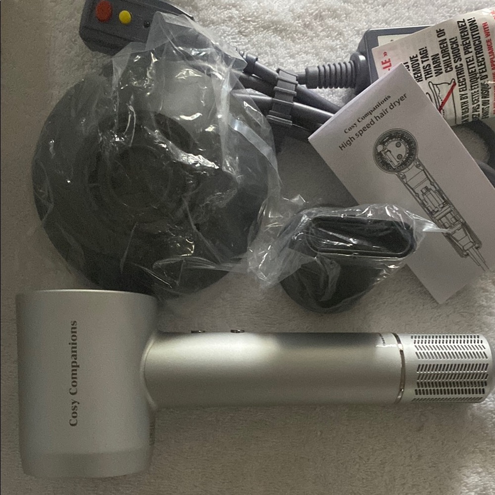 Cosy Companions Silver Hair Dryer